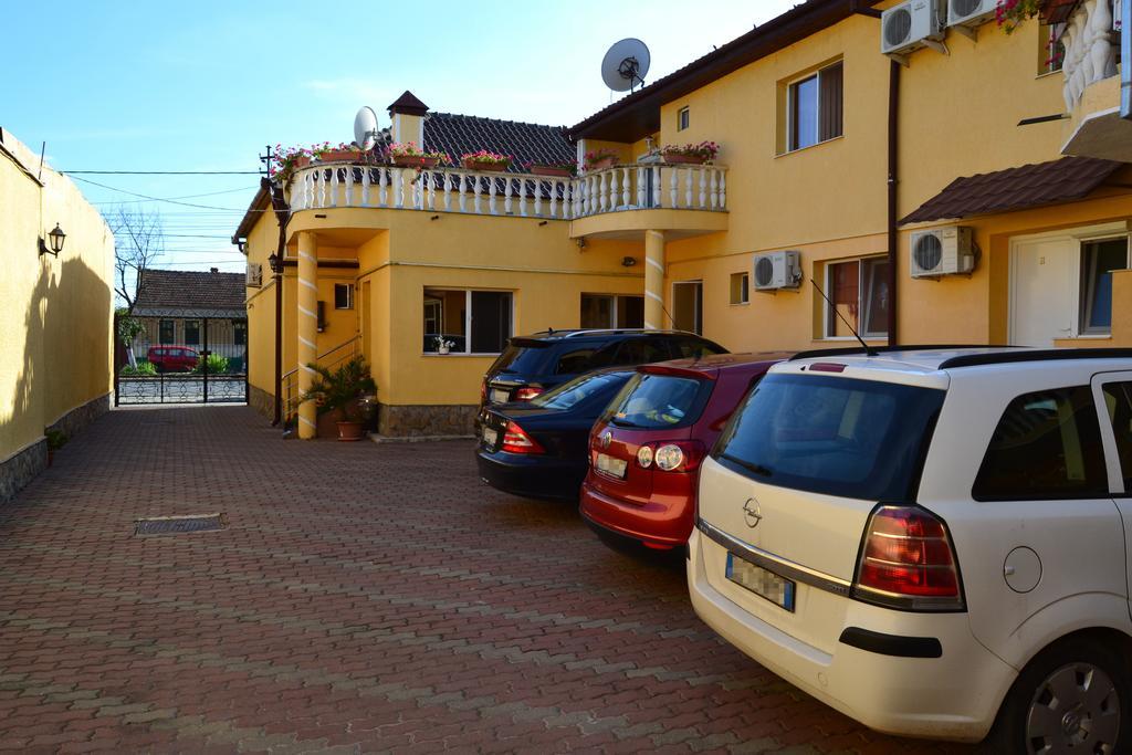 Pensiunea Alexander Arad Exterior foto